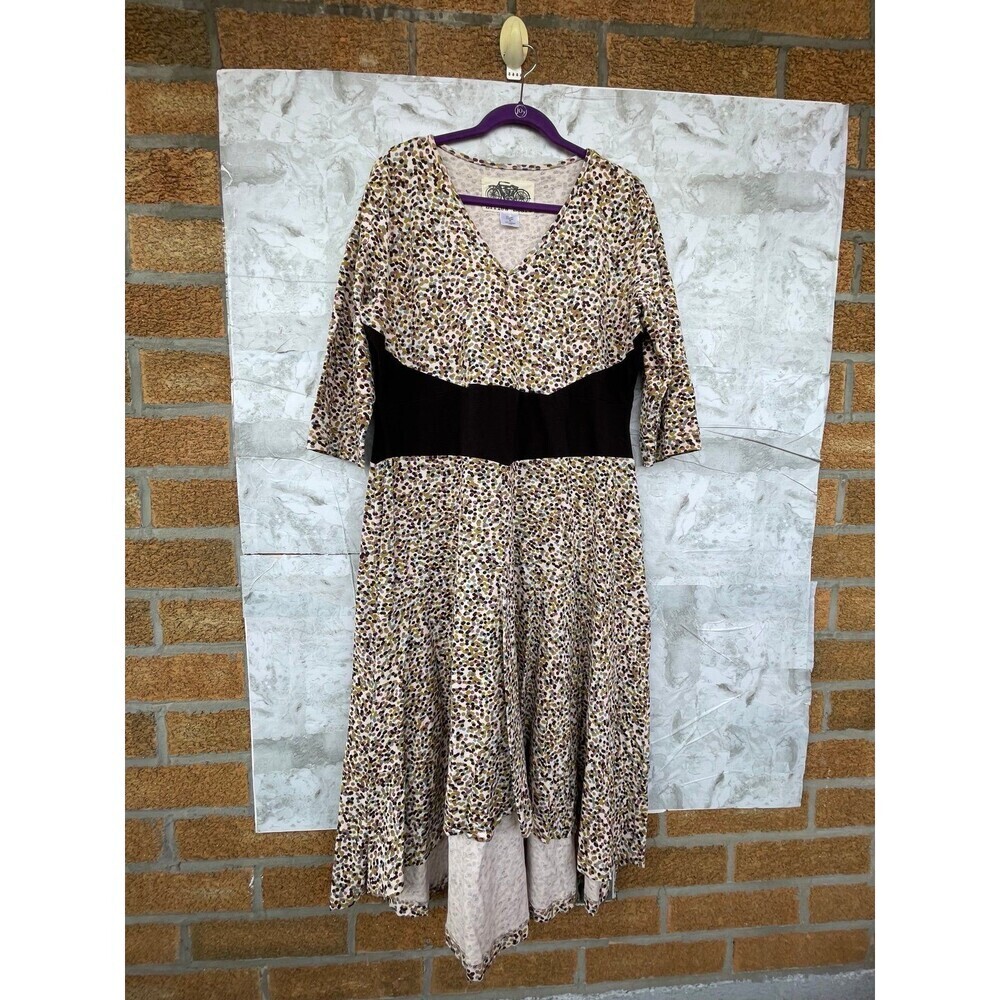Effie’s Heart V-Neck Fit & Flare Dress | High-Low Polka Dot Knit | Size 2X - Picture 3 of 9
